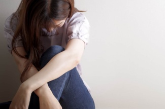 PMS: Ursachen, Symptome, Behandlung & Tipps